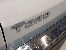 Fiat TORO 2.4 16V MULTIAIR FLEX FREEDOM AT9 2018/2018 BETIOLO NOVOS E SEMINOVOS LAJEADO / Carros no Vale