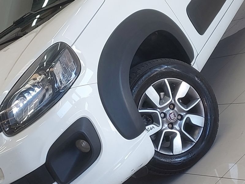 Fiat UNO 1.3 FIREFLY FLEX WAY 4P GSR 2017/2018 BETIOLO NOVOS E SEMINOVOS LAJEADO / Carros no Vale Fiat UNO 1.3 FIREFLY FLEX WAY 4P GSR 2017/2018 BETIOLO NOVOS E SEMINOVOS LAJEADO / Carros no Vale