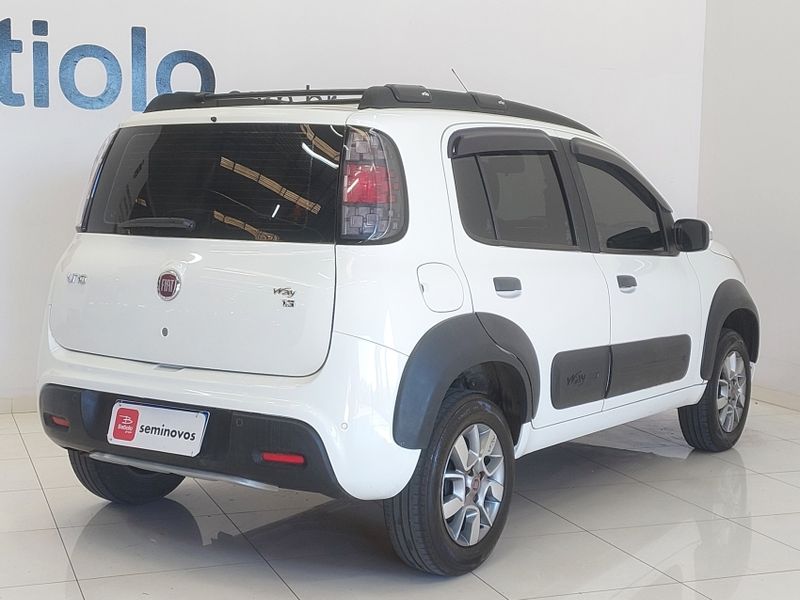 Fiat UNO 1.3 FIREFLY FLEX WAY 4P GSR 2017/2018 BETIOLO NOVOS E SEMINOVOS LAJEADO / Carros no Vale Fiat UNO 1.3 FIREFLY FLEX WAY 4P GSR 2017/2018 BETIOLO NOVOS E SEMINOVOS LAJEADO / Carros no Vale