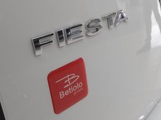 Ford FIESTA 1.6 MPI HATCH 8V FLEX 4P MANUAL 2012/2012 BETIOLO NOVOS E SEMINOVOS LAJEADO / Carros no Vale
