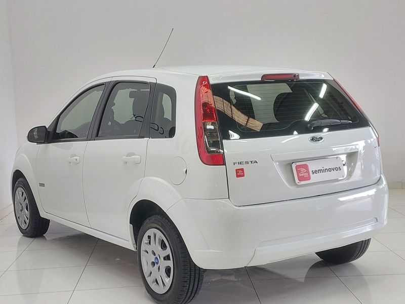 Ford FIESTA 1.6 MPI HATCH 8V FLEX 4P MANUAL 2012/2012 BETIOLO NOVOS E SEMINOVOS LAJEADO / Carros no Vale