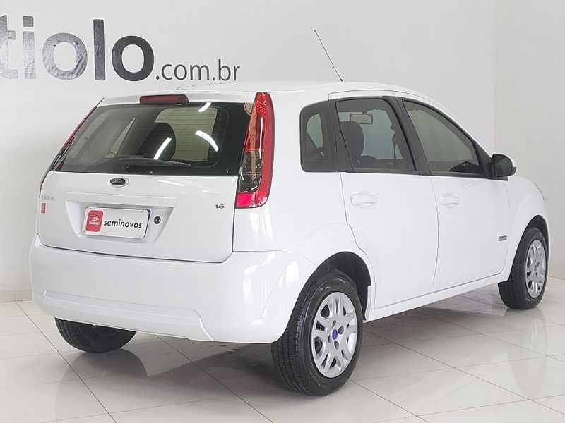 Ford FIESTA 1.6 MPI HATCH 8V FLEX 4P MANUAL 2012/2012 BETIOLO NOVOS E SEMINOVOS LAJEADO / Carros no Vale