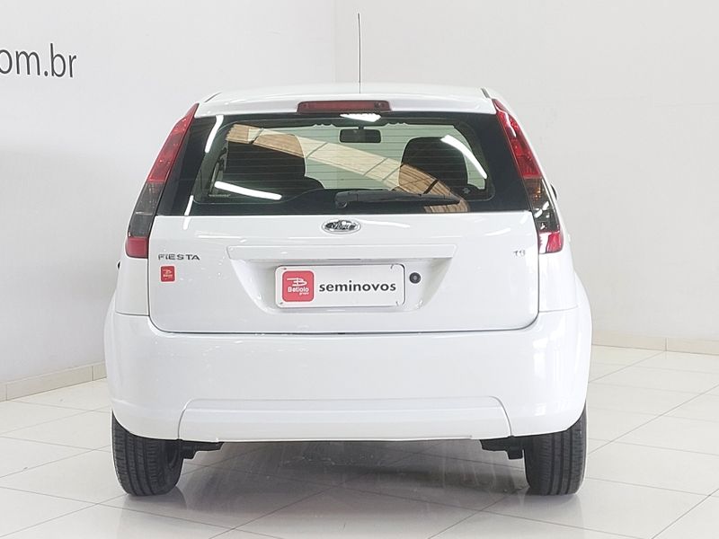Ford FIESTA 1.6 MPI HATCH 8V FLEX 4P MANUAL 2012/2012 BETIOLO NOVOS E SEMINOVOS LAJEADO / Carros no Vale
