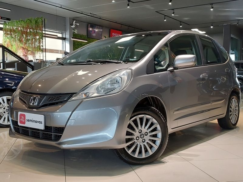 Honda FIT 1.4 DX 16V FLEX 4P MANUAL 2013/2013 BETIOLO NOVOS E SEMINOVOS LAJEADO / Carros no Vale
