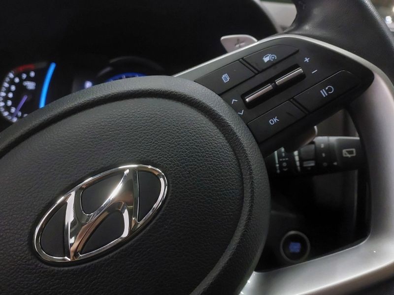 Hyundai CRETA 1.0 TGDI FLEX PLATINUM AUTOMÁTICO 2023/2024 BETIOLO NOVOS E SEMINOVOS LAJEADO / Carros no Vale Hyundai CRETA 1.0 TGDI FLEX PLATINUM AUTOMÁTICO 2023/2024 BETIOLO NOVOS E SEMINOVOS LAJEADO / Carros no Vale