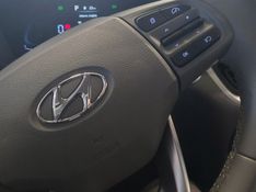 Hyundai HB20S 1.0 TGDI FLEX PLATINUM AUTOMÁTICO 2022/2023 BETIOLO NOVOS E SEMINOVOS LAJEADO / Carros no Vale