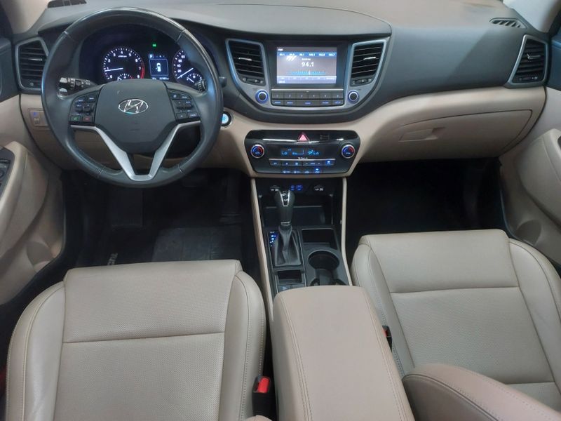 Hyundai TUCSON 1.6 16V T-GDI GASOLINA GLS ECOSHIFT 2018/2019 BETIOLO NOVOS E SEMINOVOS LAJEADO / Carros no Vale Hyundai TUCSON 1.6 16V T-GDI GASOLINA GLS ECOSHIFT 2018/2019 BETIOLO NOVOS E SEMINOVOS LAJEADO / Carros no Vale