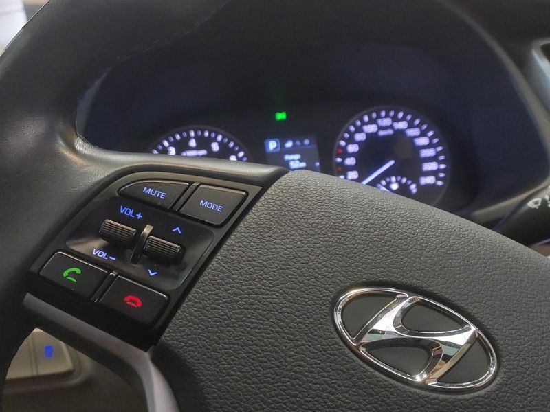 Hyundai TUCSON 1.6 16V T-GDI GASOLINA GLS ECOSHIFT 2017/2018 BETIOLO NOVOS E SEMINOVOS LAJEADO / Carros no Vale Hyundai TUCSON 1.6 16V T-GDI GASOLINA GLS ECOSHIFT 2017/2018 BETIOLO NOVOS E SEMINOVOS LAJEADO / Carros no Vale