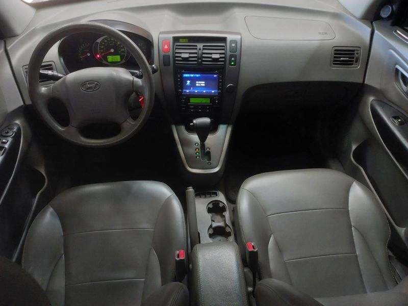 Hyundai TUCSON 2.0 MPFI GLS 16V 143CV 2WD FLEX 4P AUTOMÁTICO 2015/2016 BETIOLO NOVOS E SEMINOVOS LAJEADO / Carros no Vale Hyundai TUCSON 2.0 MPFI GLS 16V 143CV 2WD FLEX 4P AUTOMÁTICO 2015/2016 BETIOLO NOVOS E SEMINOVOS LAJEADO / Carros no Vale