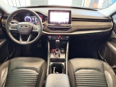JEEP COMMANDER 1.3 T270 TURBO FLEX LIMITED AT6 2023/2023 BETIOLO NOVOS E SEMINOVOS LAJEADO / Carros no Vale