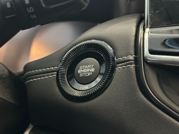 JEEP COMMANDER 1.3 T270 TURBO FLEX LONGITUDE AT6 2026/2027 BETIOLO NOVOS E SEMINOVOS LAJEADO / Carros no Vale