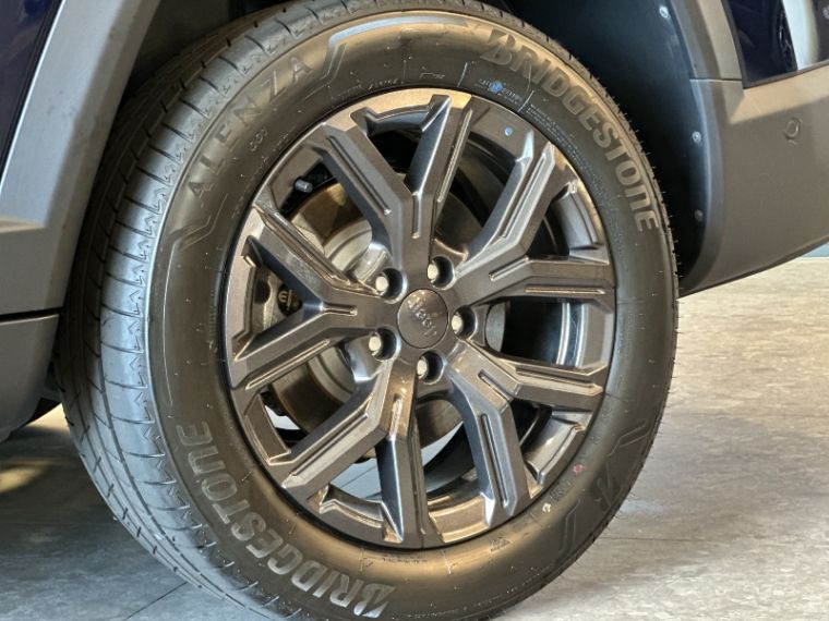 JEEP COMMANDER 1.3 T270 TURBO FLEX LONGITUDE AT6 2026/2027 BETIOLO NOVOS E SEMINOVOS LAJEADO / Carros no Vale