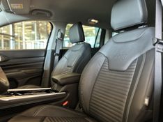 JEEP COMMANDER 1.3 T270 TURBO FLEX LONGITUDE AT6 2026/2027 BETIOLO NOVOS E SEMINOVOS LAJEADO / Carros no Vale