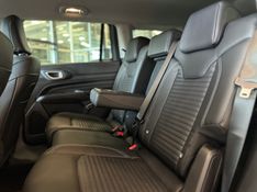 JEEP COMMANDER 1.3 T270 TURBO FLEX LONGITUDE AT6 2026/2027 BETIOLO NOVOS E SEMINOVOS LAJEADO / Carros no Vale
