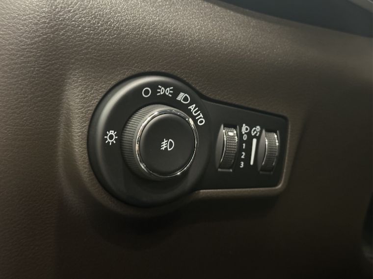 JEEP COMMANDER 1.3 T270 TURBO FLEX OVERLAND MHEV AT6 2026/2027 BETIOLO NOVOS E SEMINOVOS LAJEADO / Carros no Vale JEEP COMMANDER 1.3 T270 TURBO FLEX OVERLAND MHEV AT6 2026/2027 BETIOLO NOVOS E SEMINOVOS LAJEADO / Carros no Vale