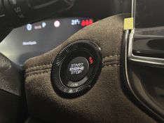 JEEP COMMANDER 1.3 T270 TURBO FLEX OVERLAND MHEV AT6 2026/2027 BETIOLO NOVOS E SEMINOVOS LAJEADO / Carros no Vale