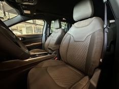 JEEP COMMANDER 1.3 T270 TURBO FLEX OVERLAND MHEV AT6 2026/2027 BETIOLO NOVOS E SEMINOVOS LAJEADO / Carros no Vale
