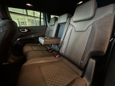 JEEP COMMANDER 1.3 T270 TURBO FLEX OVERLAND MHEV AT6 2026/2027 BETIOLO NOVOS E SEMINOVOS LAJEADO / Carros no Vale