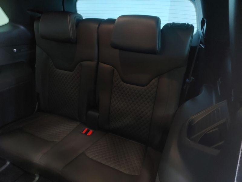 JEEP COMMANDER 2.0 TD380 TURBO DIESEL OVERLAND AT9 2022/2023 BETIOLO NOVOS E SEMINOVOS LAJEADO / Carros no Vale JEEP COMMANDER 2.0 TD380 TURBO DIESEL OVERLAND AT9 2022/2023 BETIOLO NOVOS E SEMINOVOS LAJEADO / Carros no Vale