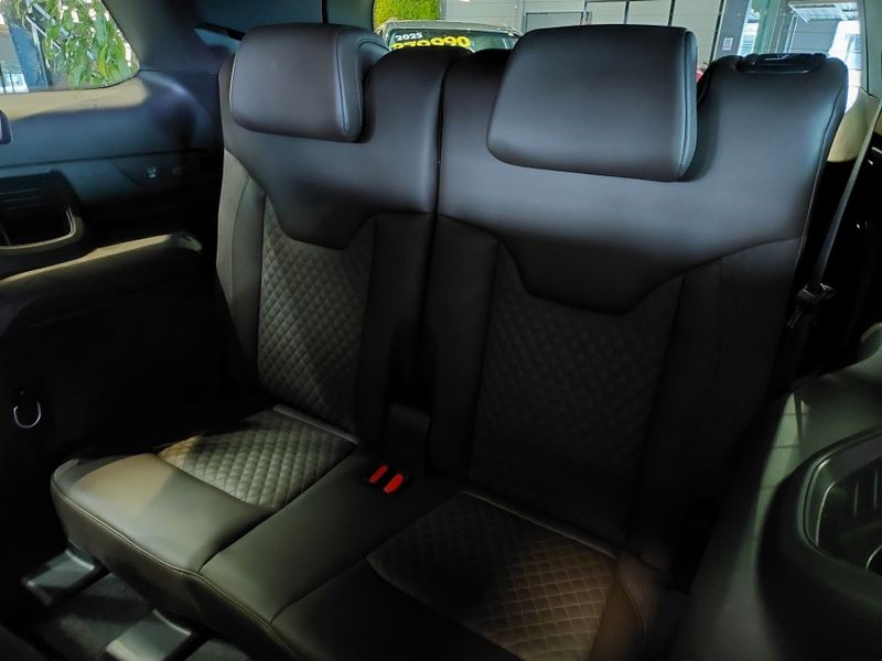 JEEP COMMANDER 2.0 TD380 TURBO DIESEL OVERLAND AT9 2022/2022 BETIOLO NOVOS E SEMINOVOS LAJEADO / Carros no Vale JEEP COMMANDER 2.0 TD380 TURBO DIESEL OVERLAND AT9 2022/2022 BETIOLO NOVOS E SEMINOVOS LAJEADO / Carros no Vale