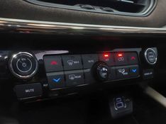 JEEP COMMANDER 2.0 TD380 TURBO DIESEL OVERLAND AT9 2022/2023 BETIOLO NOVOS E SEMINOVOS LAJEADO / Carros no Vale