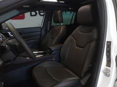 JEEP COMMANDER 2.0 TD380 TURBO DIESEL OVERLAND AT9 2022/2023 BETIOLO NOVOS E SEMINOVOS LAJEADO / Carros no Vale