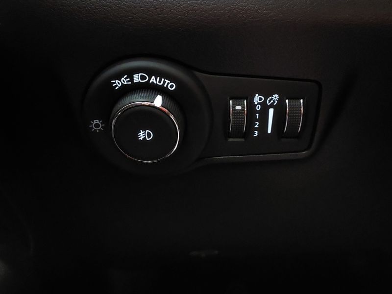 JEEP COMPASS 1.3 T270 TURBO FLEX LONGITUDE AT6 2024/2025 BETIOLO NOVOS E SEMINOVOS LAJEADO / Carros no Vale JEEP COMPASS 1.3 T270 TURBO FLEX LONGITUDE AT6 2024/2025 BETIOLO NOVOS E SEMINOVOS LAJEADO / Carros no Vale