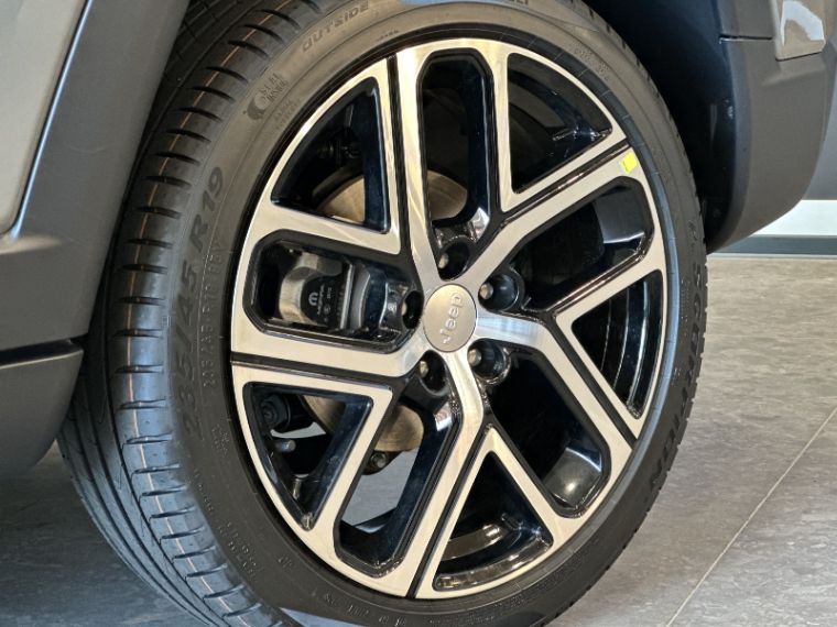 JEEP COMPASS 1.3 T270 TURBO FLEX LONGITUDE AT6 2026/2026 BETIOLO NOVOS E SEMINOVOS LAJEADO / Carros no Vale JEEP COMPASS 1.3 T270 TURBO FLEX LONGITUDE AT6 2026/2026 BETIOLO NOVOS E SEMINOVOS LAJEADO / Carros no Vale