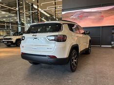 JEEP COMPASS 1.3 T270 TURBO FLEX LONGITUDE AT6 2026/2026 BETIOLO NOVOS E SEMINOVOS LAJEADO / Carros no Vale