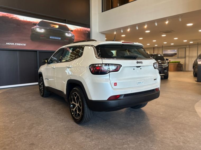 JEEP COMPASS 1.3 T270 TURBO FLEX LONGITUDE AT6 2026/2026 BETIOLO NOVOS E SEMINOVOS LAJEADO / Carros no Vale JEEP COMPASS 1.3 T270 TURBO FLEX LONGITUDE AT6 2026/2026 BETIOLO NOVOS E SEMINOVOS LAJEADO / Carros no Vale
