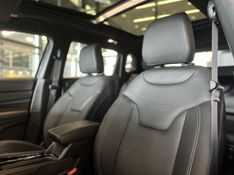 JEEP COMPASS 1.3 T270 TURBO FLEX S AT6 2025/2026 BETIOLO NOVOS E SEMINOVOS LAJEADO / Carros no Vale