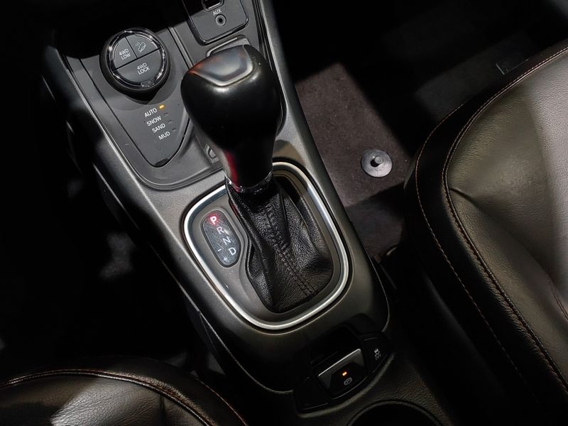 JEEP COMPASS 2.0 16V DIESEL LONGITUDE 4X4 AUTOMÁTICO 2020/2021 BETIOLO NOVOS E SEMINOVOS LAJEADO / Carros no Vale JEEP COMPASS 2.0 16V DIESEL LONGITUDE 4X4 AUTOMÁTICO 2020/2021 BETIOLO NOVOS E SEMINOVOS LAJEADO / Carros no Vale