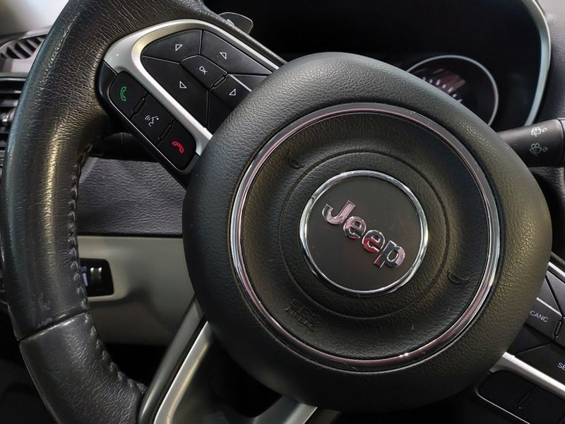 JEEP COMPASS 2.0 16V DIESEL LONGITUDE 4X4 AUTOMÁTICO 2018/2018 BETIOLO NOVOS E SEMINOVOS LAJEADO / Carros no Vale JEEP COMPASS 2.0 16V DIESEL LONGITUDE 4X4 AUTOMÁTICO 2018/2018 BETIOLO NOVOS E SEMINOVOS LAJEADO / Carros no Vale