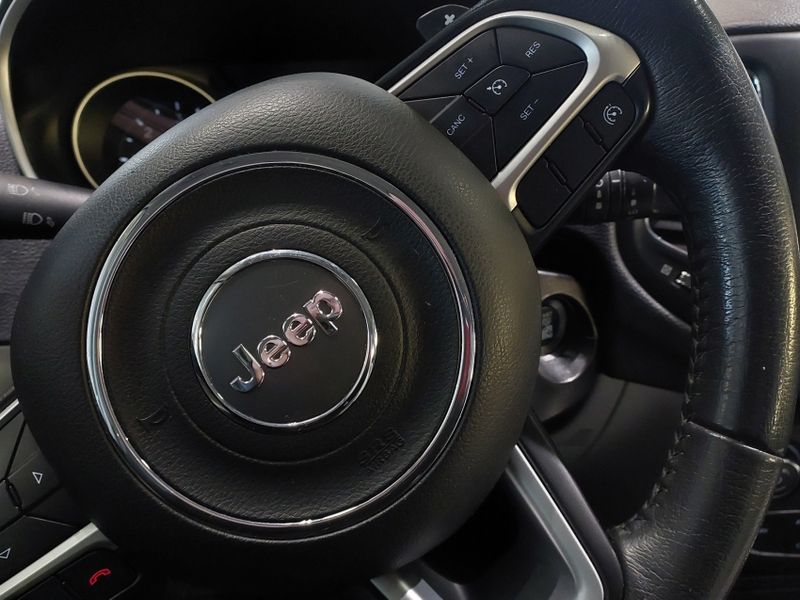 JEEP COMPASS 2.0 16V DIESEL LONGITUDE 4X4 AUTOMÁTICO 2018/2018 BETIOLO NOVOS E SEMINOVOS LAJEADO / Carros no Vale JEEP COMPASS 2.0 16V DIESEL LONGITUDE 4X4 AUTOMÁTICO 2018/2018 BETIOLO NOVOS E SEMINOVOS LAJEADO / Carros no Vale