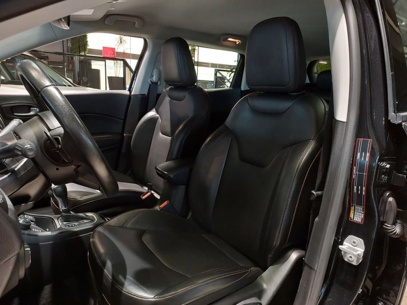 JEEP COMPASS 2.0 16V DIESEL LONGITUDE 4X4 AUTOMÁTICO 2020/2021 BETIOLO NOVOS E SEMINOVOS LAJEADO / Carros no Vale JEEP COMPASS 2.0 16V DIESEL LONGITUDE 4X4 AUTOMÁTICO 2020/2021 BETIOLO NOVOS E SEMINOVOS LAJEADO / Carros no Vale