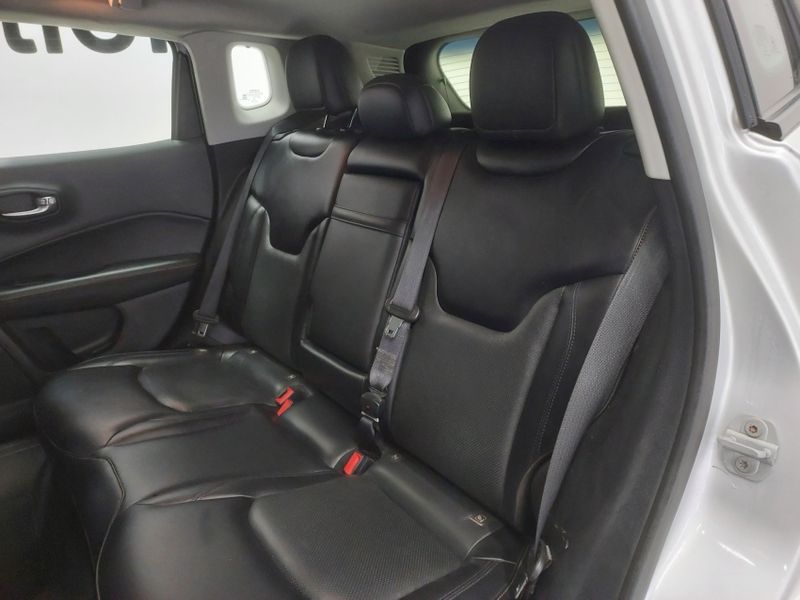 JEEP COMPASS 2.0 16V FLEX LIMITED AUTOMÁTICO 2017/2017 BETIOLO NOVOS E SEMINOVOS LAJEADO / Carros no Vale JEEP COMPASS 2.0 16V FLEX LIMITED AUTOMÁTICO 2017/2017 BETIOLO NOVOS E SEMINOVOS LAJEADO / Carros no Vale