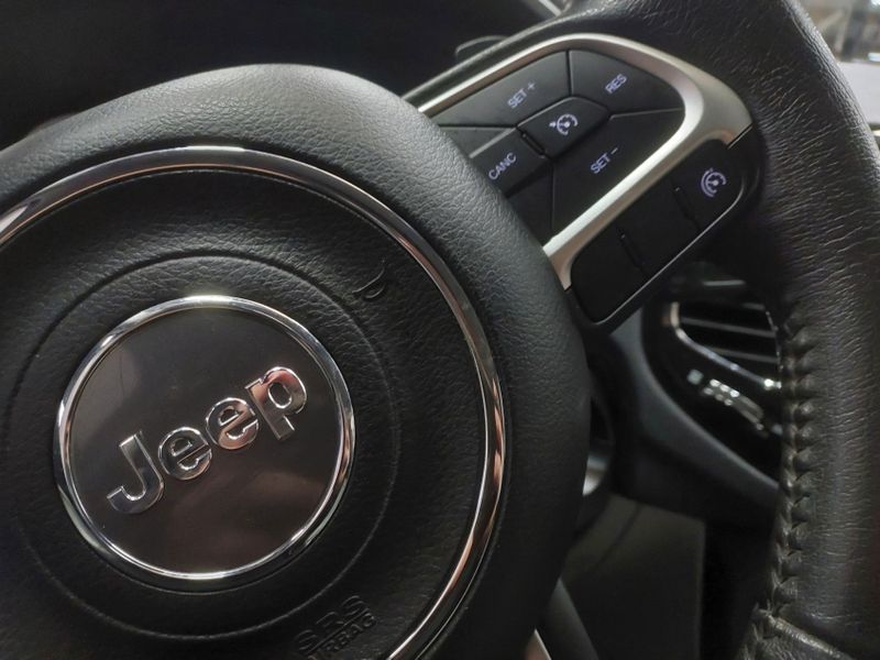 JEEP COMPASS 2.0 16V FLEX LIMITED AUTOMÁTICO 2018/2018 BETIOLO NOVOS E SEMINOVOS LAJEADO / Carros no Vale JEEP COMPASS 2.0 16V FLEX LIMITED AUTOMÁTICO 2018/2018 BETIOLO NOVOS E SEMINOVOS LAJEADO / Carros no Vale