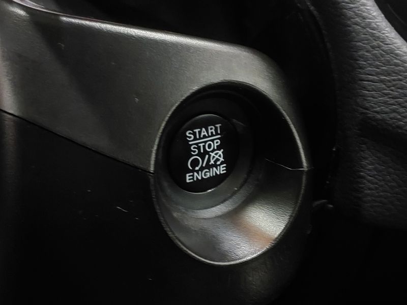 JEEP COMPASS 2.0 16V FLEX LIMITED AUTOMÁTICO 2017/2017 BETIOLO NOVOS E SEMINOVOS LAJEADO / Carros no Vale JEEP COMPASS 2.0 16V FLEX LIMITED AUTOMÁTICO 2017/2017 BETIOLO NOVOS E SEMINOVOS LAJEADO / Carros no Vale