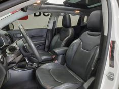 JEEP COMPASS 2.0 16V FLEX LIMITED AUTOMÁTICO 2019/2019 BETIOLO NOVOS E SEMINOVOS LAJEADO / Carros no Vale