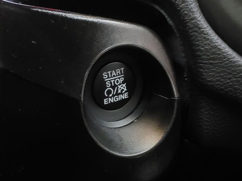 JEEP COMPASS 2.0 16V FLEX LONGITUDE AUTOMÁTICO 2020/2020 BETIOLO NOVOS E SEMINOVOS LAJEADO / Carros no Vale JEEP COMPASS 2.0 16V FLEX LONGITUDE AUTOMÁTICO 2020/2020 BETIOLO NOVOS E SEMINOVOS LAJEADO / Carros no Vale