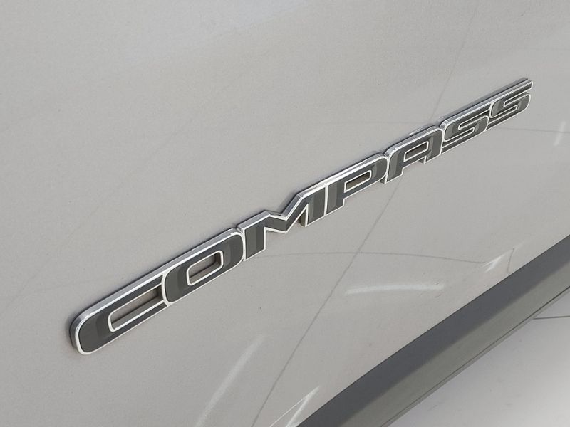 JEEP COMPASS 2.0 16V FLEX LONGITUDE AUTOMÁTICO 2021/2021 BETIOLO NOVOS E SEMINOVOS LAJEADO / Carros no Vale JEEP COMPASS 2.0 16V FLEX LONGITUDE AUTOMÁTICO 2021/2021 BETIOLO NOVOS E SEMINOVOS LAJEADO / Carros no Vale