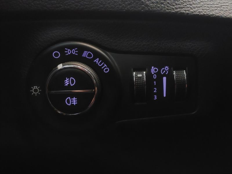 JEEP COMPASS 2.0 16V FLEX LONGITUDE AUTOMÁTICO 2020/2020 BETIOLO NOVOS E SEMINOVOS LAJEADO / Carros no Vale JEEP COMPASS 2.0 16V FLEX LONGITUDE AUTOMÁTICO 2020/2020 BETIOLO NOVOS E SEMINOVOS LAJEADO / Carros no Vale