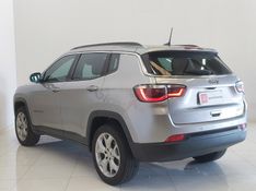 JEEP COMPASS 2.0 16V FLEX LONGITUDE AUTOMÁTICO 2021/2021 BETIOLO NOVOS E SEMINOVOS LAJEADO / Carros no Vale