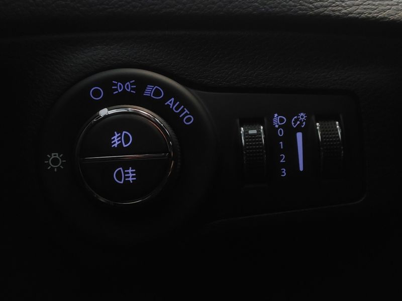 JEEP COMPASS 2.0 16V FLEX SPORT AUTOMÁTICO 2020/2021 BETIOLO NOVOS E SEMINOVOS LAJEADO / Carros no Vale JEEP COMPASS 2.0 16V FLEX SPORT AUTOMÁTICO 2020/2021 BETIOLO NOVOS E SEMINOVOS LAJEADO / Carros no Vale