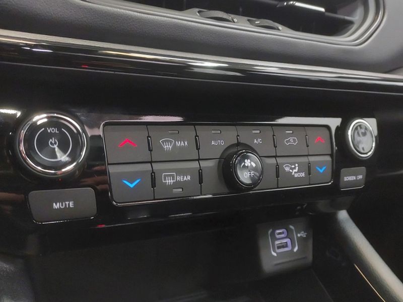 JEEP COMPASS 2.0 HURRICANE 4 TURBO GASOLINA BLACKHAWK AT9 2025/2026 BETIOLO NOVOS E SEMINOVOS LAJEADO / Carros no Vale JEEP COMPASS 2.0 HURRICANE 4 TURBO GASOLINA BLACKHAWK AT9 2025/2026 BETIOLO NOVOS E SEMINOVOS LAJEADO / Carros no Vale