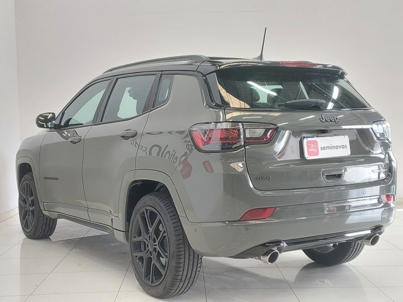 JEEP COMPASS 2.0 HURRICANE 4 TURBO GASOLINA BLACKHAWK AT9 2025/2026 BETIOLO NOVOS E SEMINOVOS LAJEADO / Carros no Vale JEEP COMPASS 2.0 HURRICANE 4 TURBO GASOLINA BLACKHAWK AT9 2025/2026 BETIOLO NOVOS E SEMINOVOS LAJEADO / Carros no Vale