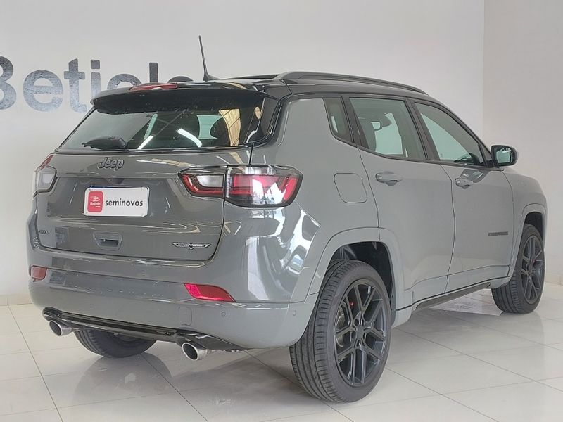 JEEP COMPASS 2.0 HURRICANE 4 TURBO GASOLINA BLACKHAWK AT9 2025/2026 BETIOLO NOVOS E SEMINOVOS LAJEADO / Carros no Vale JEEP COMPASS 2.0 HURRICANE 4 TURBO GASOLINA BLACKHAWK AT9 2025/2026 BETIOLO NOVOS E SEMINOVOS LAJEADO / Carros no Vale
