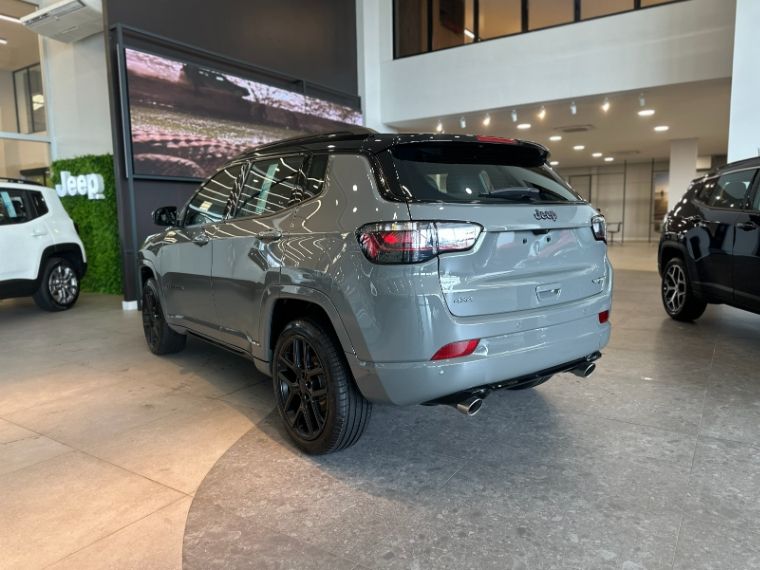 JEEP COMPASS 2.0 HURRICANE 4 TURBO GASOLINA BLACKHAWK AT9 2025/2026 BETIOLO NOVOS E SEMINOVOS LAJEADO / Carros no Vale JEEP COMPASS 2.0 HURRICANE 4 TURBO GASOLINA BLACKHAWK AT9 2025/2026 BETIOLO NOVOS E SEMINOVOS LAJEADO / Carros no Vale