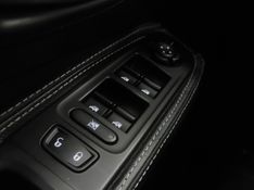 JEEP RENEGADE 1.3 T270 TURBO FLEX AT6 2023/2024 BETIOLO NOVOS E SEMINOVOS LAJEADO / Carros no Vale