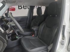 JEEP RENEGADE 1.3 T270 TURBO FLEX AT6 2023/2024 BETIOLO NOVOS E SEMINOVOS LAJEADO / Carros no Vale